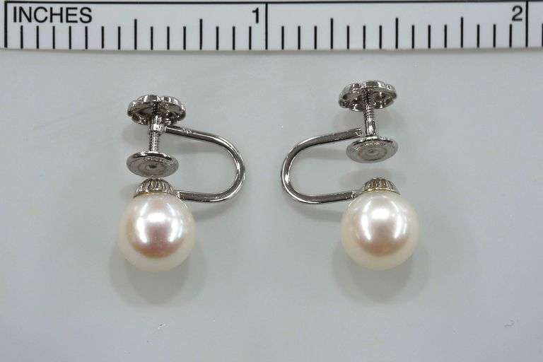 Vintage 14k Screwback Pearl Earrings