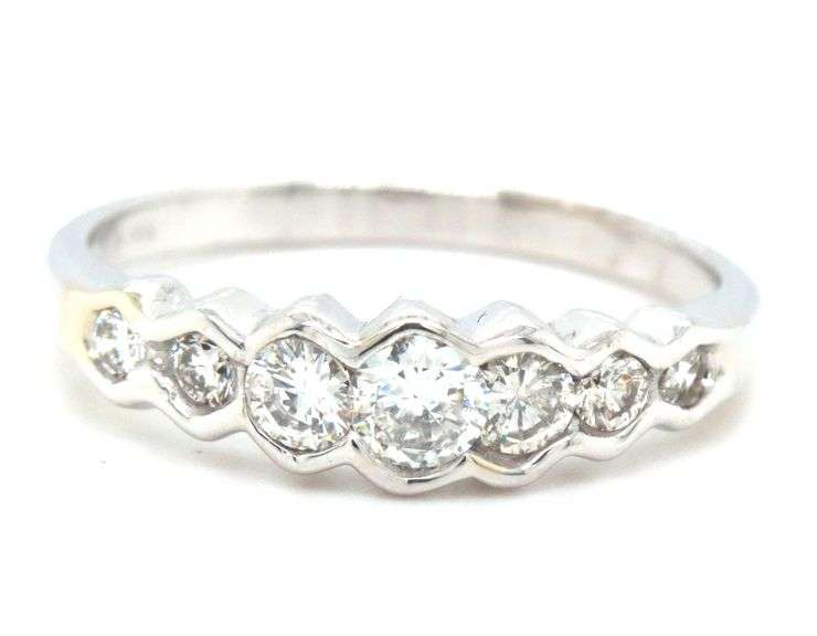 14kt White gold 0.50ctw diamond band