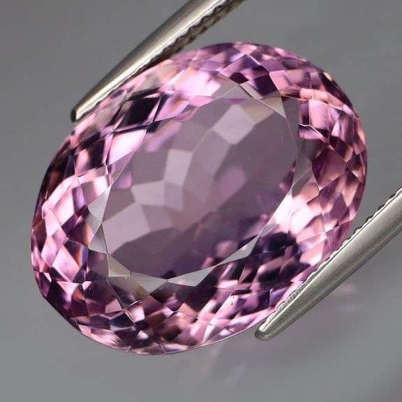 Halo flashing 19.02ct real untreated Bolivian Amethyst