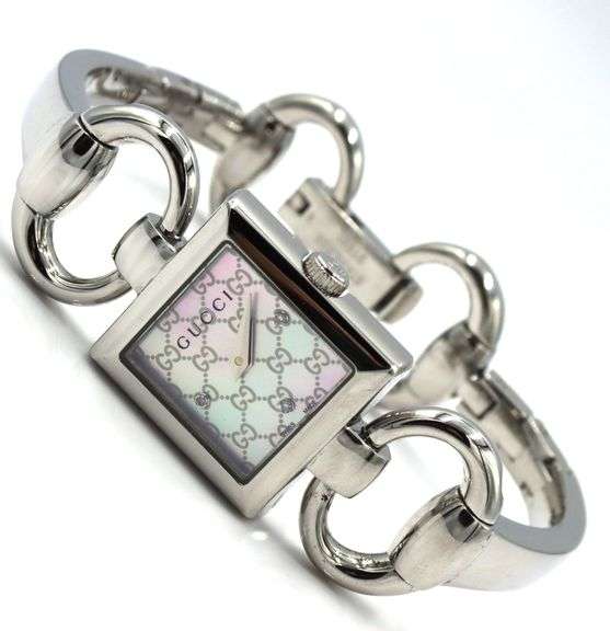 Gucci Tornabuoni watch mother of pearl dial quartz movement