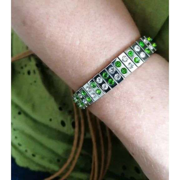 Peridot Crystal Expandable Bracelet