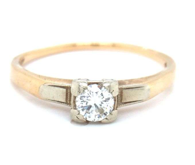 14kt Yellow gold 0.30ctw round brilliant cut diamond ring
