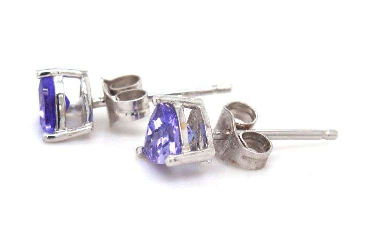 14kt White gold Tanzanite Trillion stud earrings