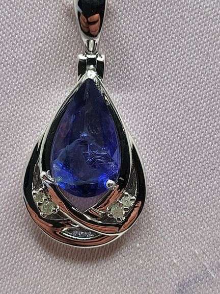 Magnificent Tanzanite Pendent in Silver – GGA Certified, size:18