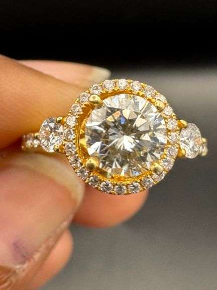 14K Yellow Gold Round Brilliant Cut Diamond Ring of 1.91ct