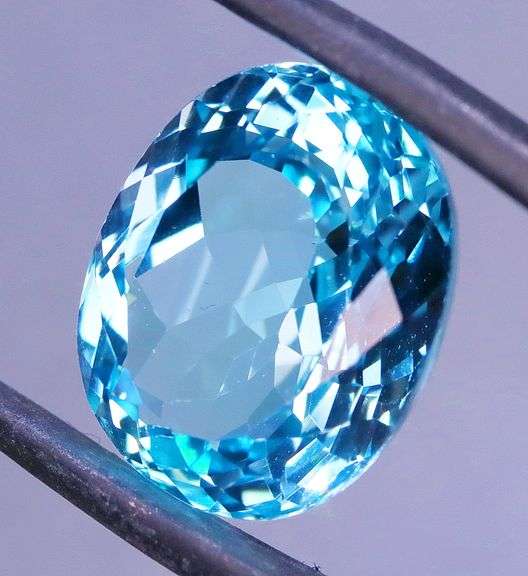 Glittering and huge! 18ct vivid Swiss blue Topaz