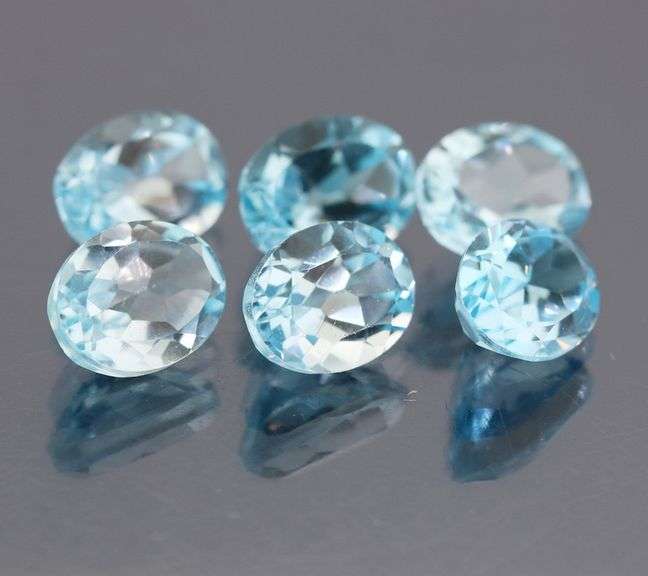 Bright and glittering 11.05ct Swiss blue Topaz set