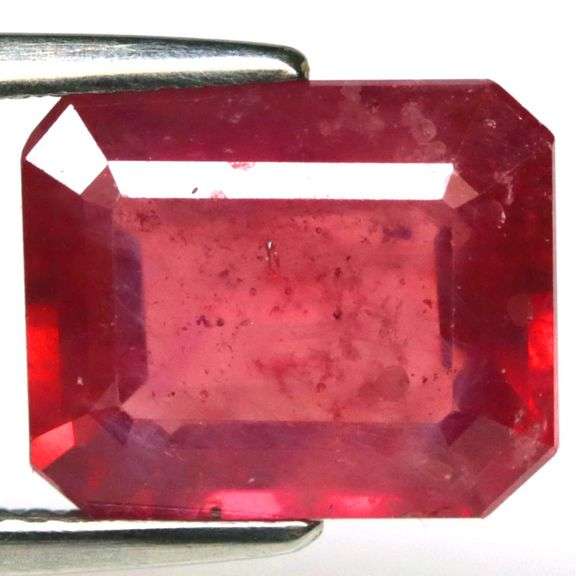 Glistening 5.24ct top cherry red Ruby