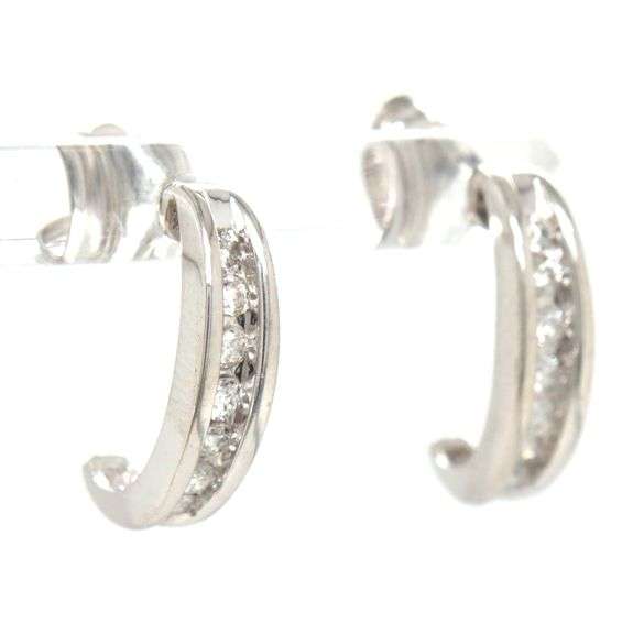 14kt White gold 0.20ctw J hoop earrings