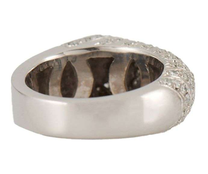 1.35ctw Round Diamond Horseshoe Style Dome Ring in 18K