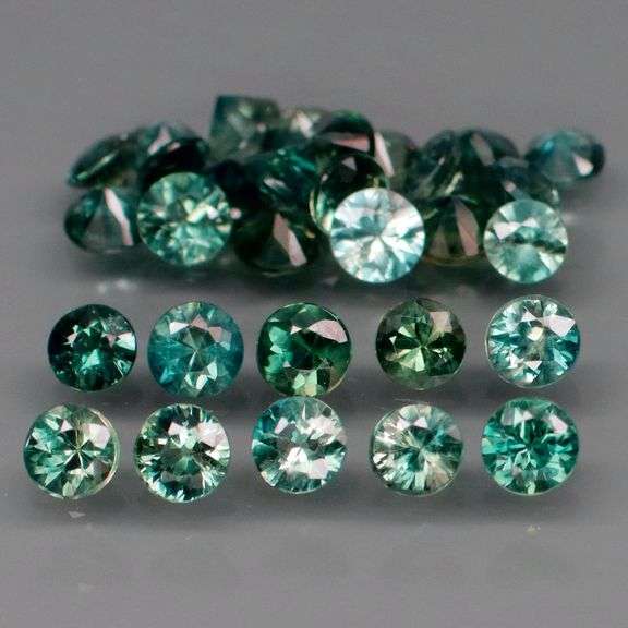 Heated only! 3.30ct blue green Sapphire set!