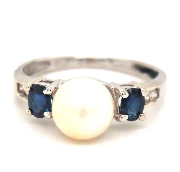 14kt White gold 7mm pearl, sapphire and diamond accent ring