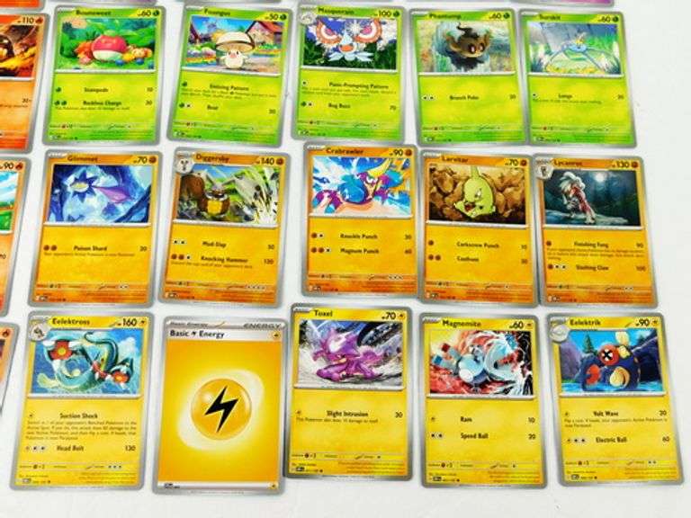 30 Pokémon 2023 Trade Cards