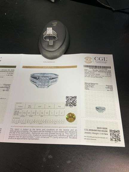 CERTIFIED LADIES 14K WHITE GOLD AND DIAMOND RING