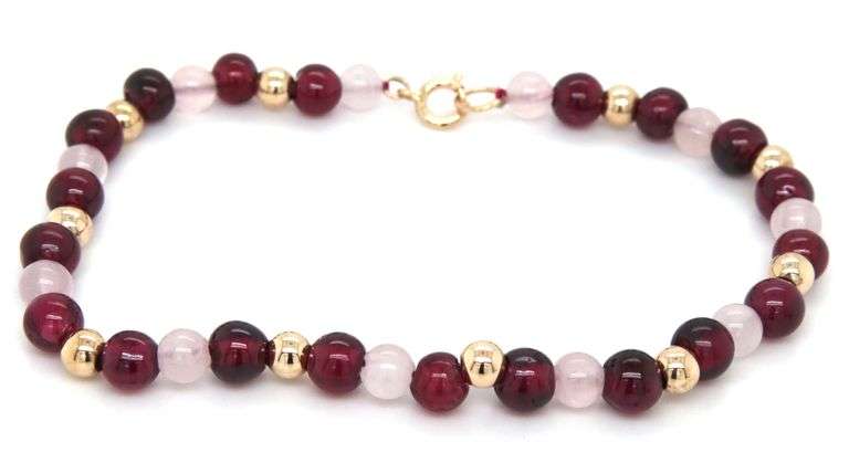Rose quartz and gold beaded bracelet in yellow gold
