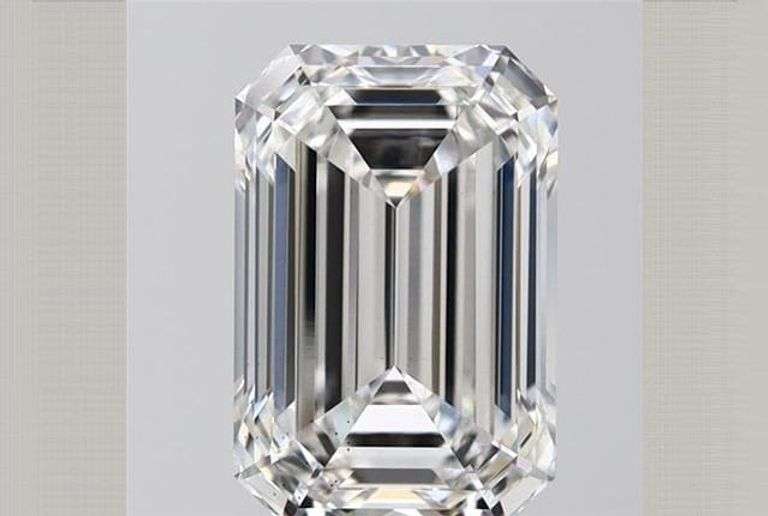 Magnificent High quality  Lab Diamond Emerald Cut, 2.51 CT, VS2/E