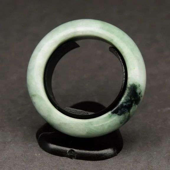 Simply amazing 24.10ct REAL Burmese Jade ring!