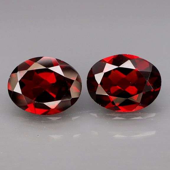 Mozambique red! 4.51ct matched oval cut Garnet pair!
