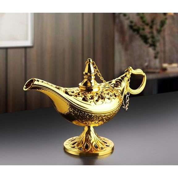 Zamac Lamp Gold-Tone Display Piece