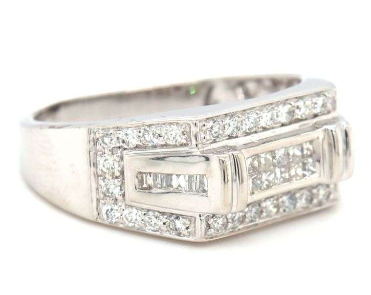 14kt White gold 0.75ctw PC, baguette and round diamond Gent's ring