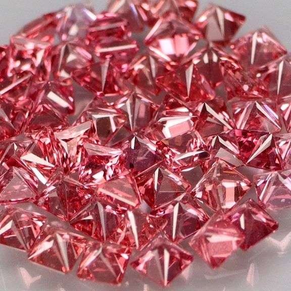 Exquisite 3.39ct set of rare pink Malaya Garnets