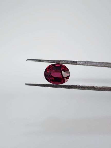 CERTIFIED LOOSE NATURAL GARNET (RHODOLITE) 3.98 CARATS