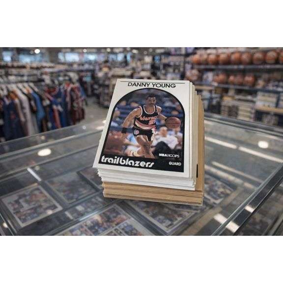 Lot of 60 Basketball Trading Cards