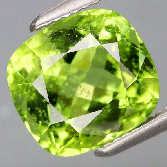 Huge! High fire! 3.22ct untreated Peridot from Pakistan!