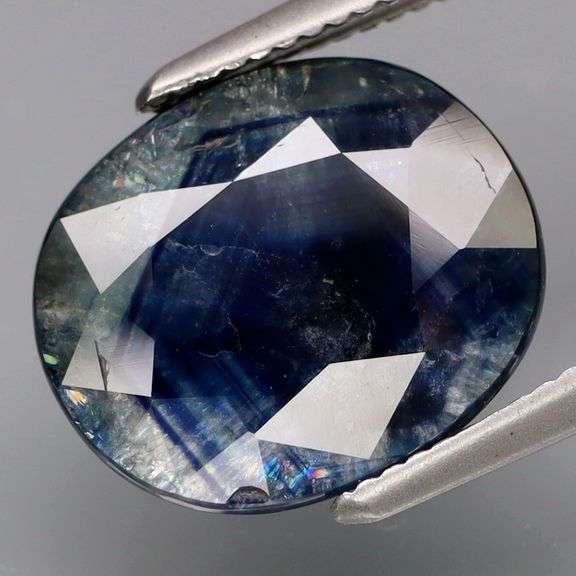 Stormy! Midnight blue Sapphire weighing 3.90 carats!