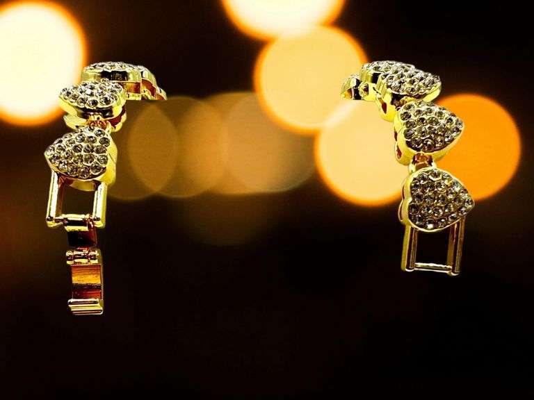 Beautiful 14 Kt Yellow Gold Plated Heart Bracelet