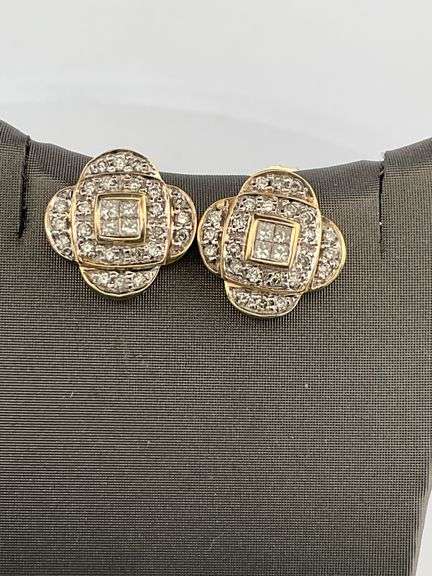 CERTIFIED BRAND NEW 14K YELLOW GOLD DIAMOND STUD EARRINGS