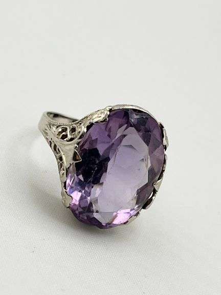 14KT White Gold Art Deco Filigree Design Amethyst Ring