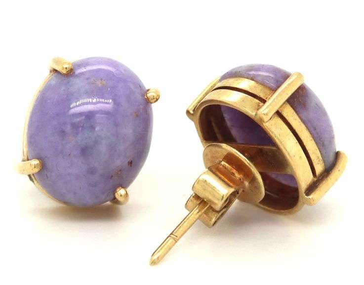 18kt Yellow gold Lavender Jade stud earrings