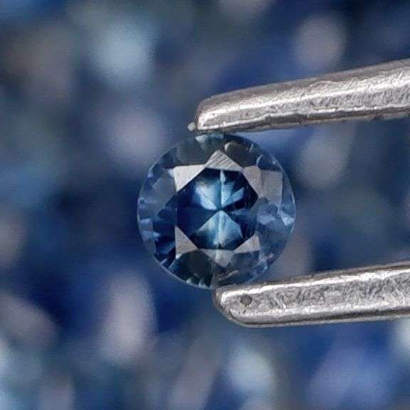 Heavy 3.21ct set of collectors denim blue Sapphires!