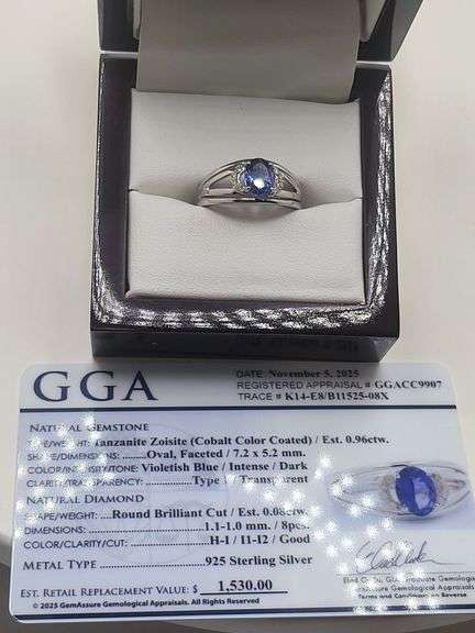 Very fine Tanzanite ring in silver , GGA certified