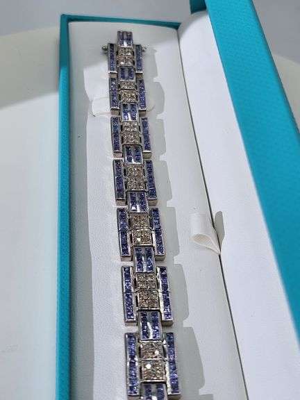 Contemporary Silver Bracelet with Diamonds and Tanzanite