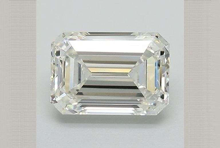 Magnificent High quality  Lab Diamond Emerald Cut, 2.56 CT, VS2/F