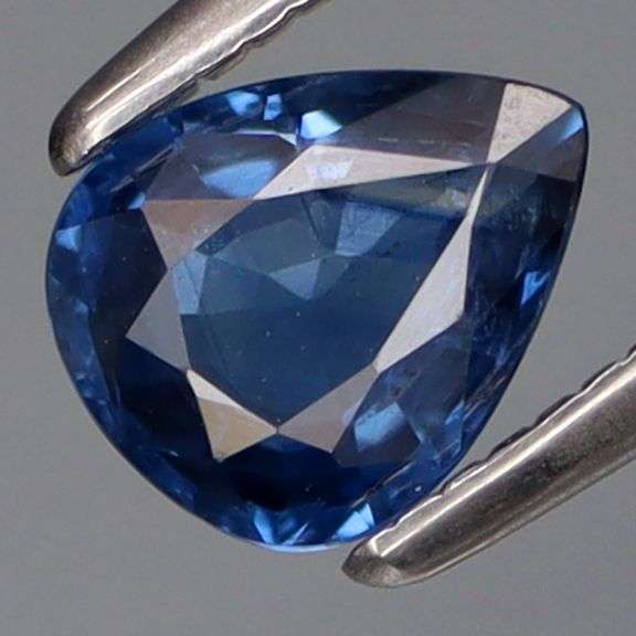 Sapphire blue! Heated only! .65ct REAL Sapphire!