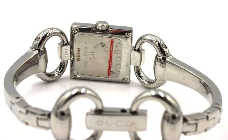 Gucci Tornabuoni watch mother of pearl dial quartz movement