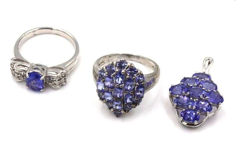 Set of 925 Sterling silver necklace, Pendant and 2 rings