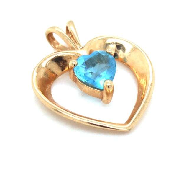 14kt Yellow gold blue topaz heart shaped pendant