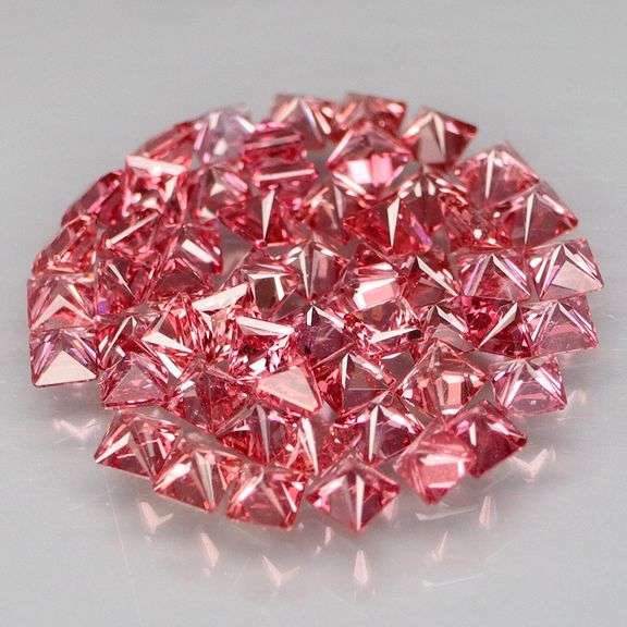 Exquisite 3.39ct set of rare pink Malaya Garnets