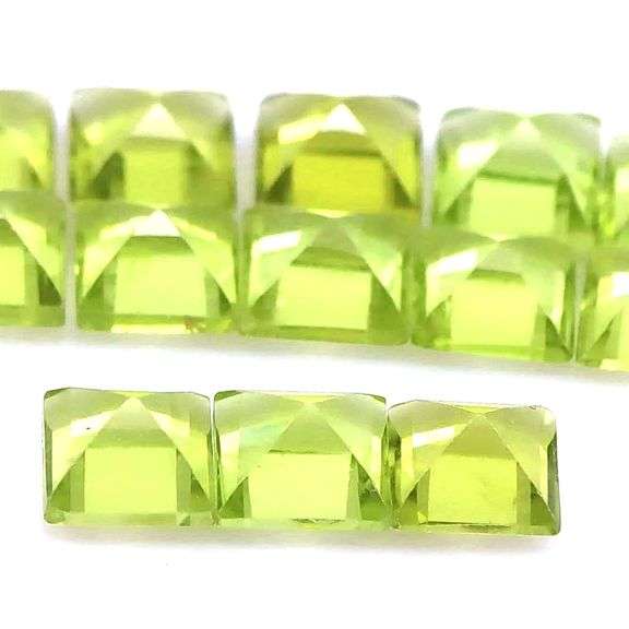 High fire brightly colored 9.55ct Peridot set!