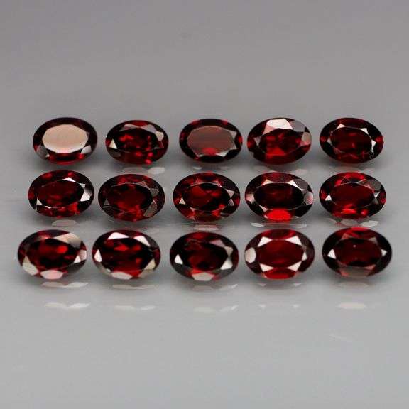 Substantial weight! Fantastic size! 14.64ct full set of Mozambique Garnets!