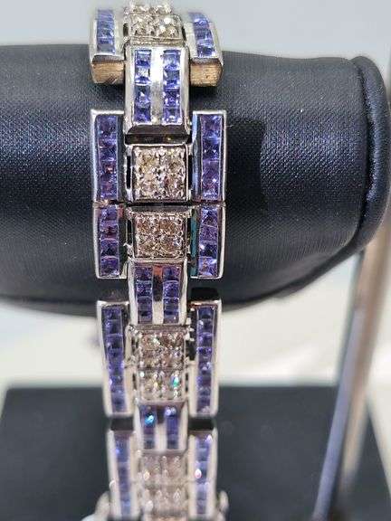 Contemporary Silver Bracelet with Diamonds and Tanzanite