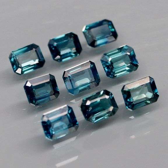 Breath taking! 2.64ct set of blue green Australian Sapphires