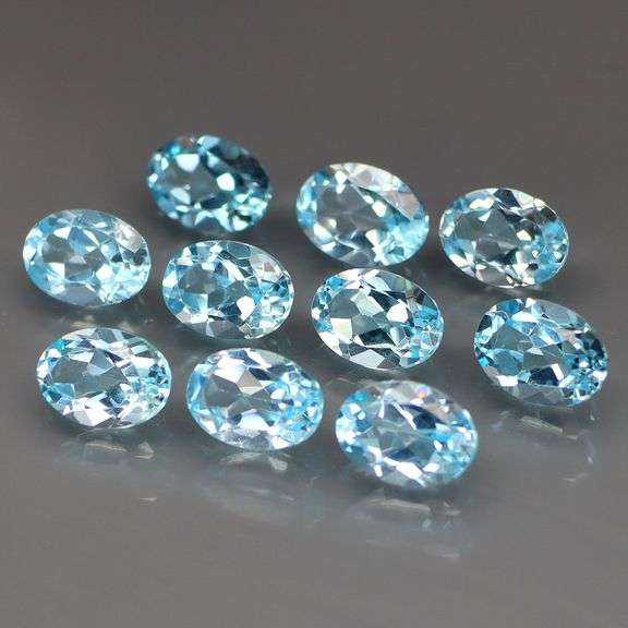 Matched! 10 piece 9.54ct sky blue Topaz set full of glittering flashing!