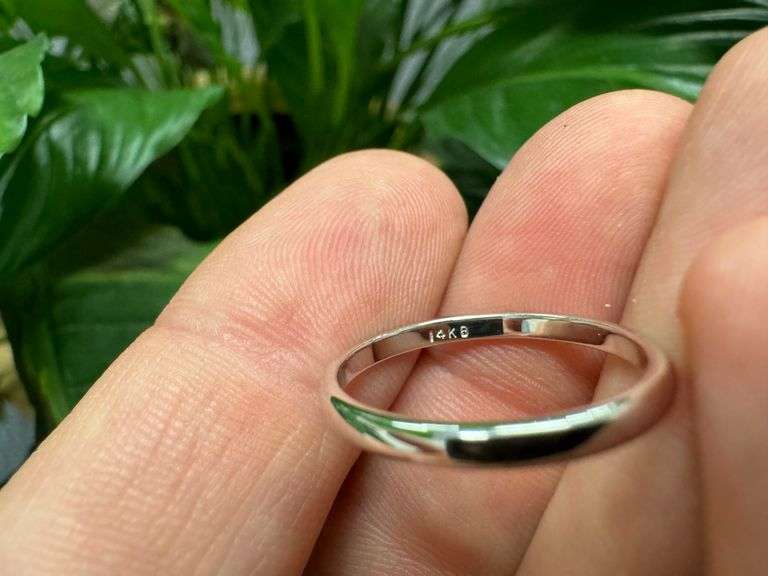 14k White Solid Gold 2mm Domed Plain Men's Women's Wedding Band Size 9