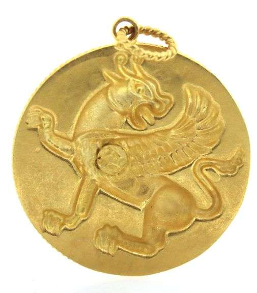 18kt Yellow gold Griffin Medallion