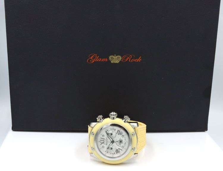 Glam Rock white dial manual watch